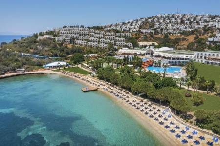 YASMIN BODRUM RESORT Pools & Beach